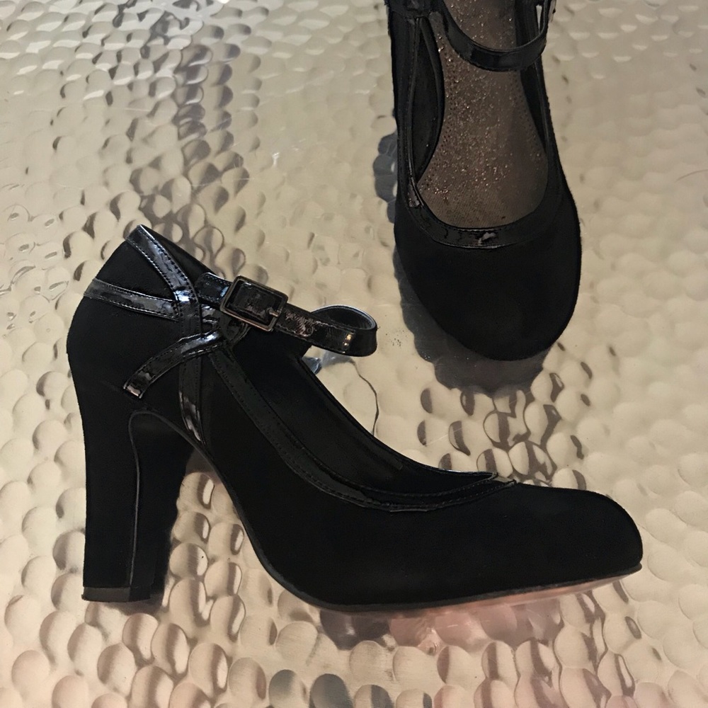 Black sued shoes